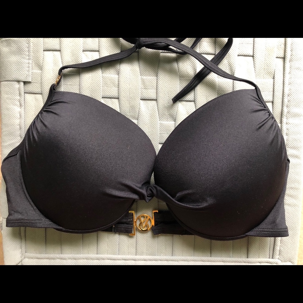 Victoria’s secret black push up bikini top